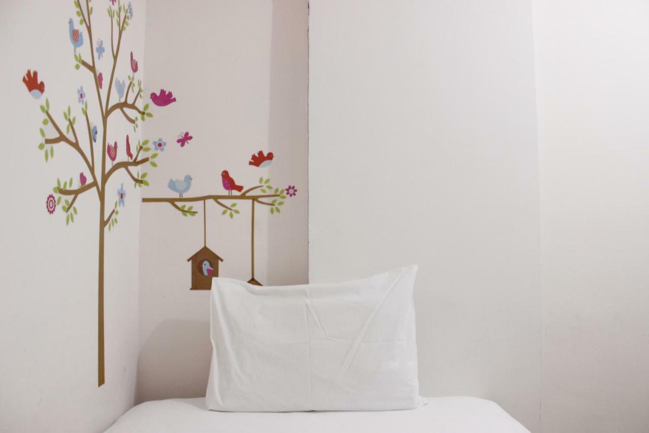 Spacious And Well Appointed 2br @ Gateway Pasteur By Travelio * Bandung